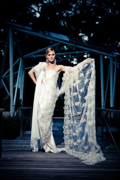 Elaine Abrams for Omar Silk, Malaysia