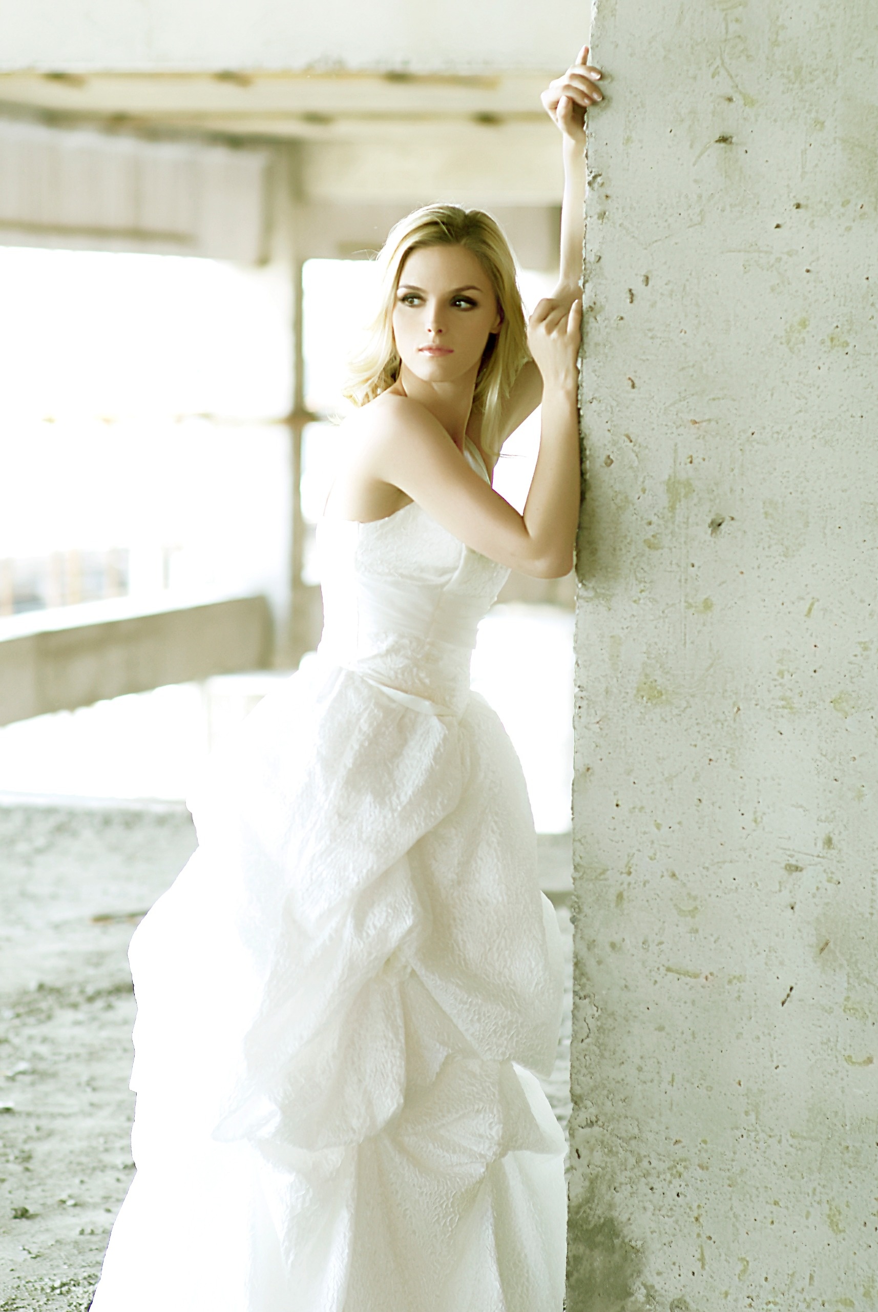 Elaine Abrams for Happy Bride, Beijing