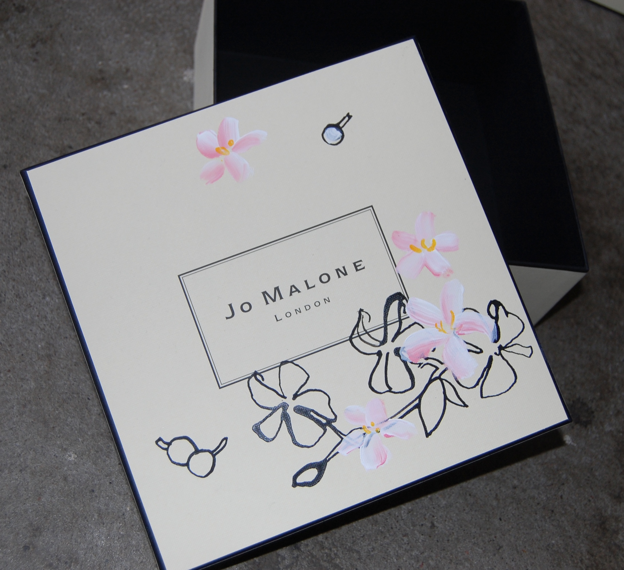 jo_malone_jasmin_col.jpg