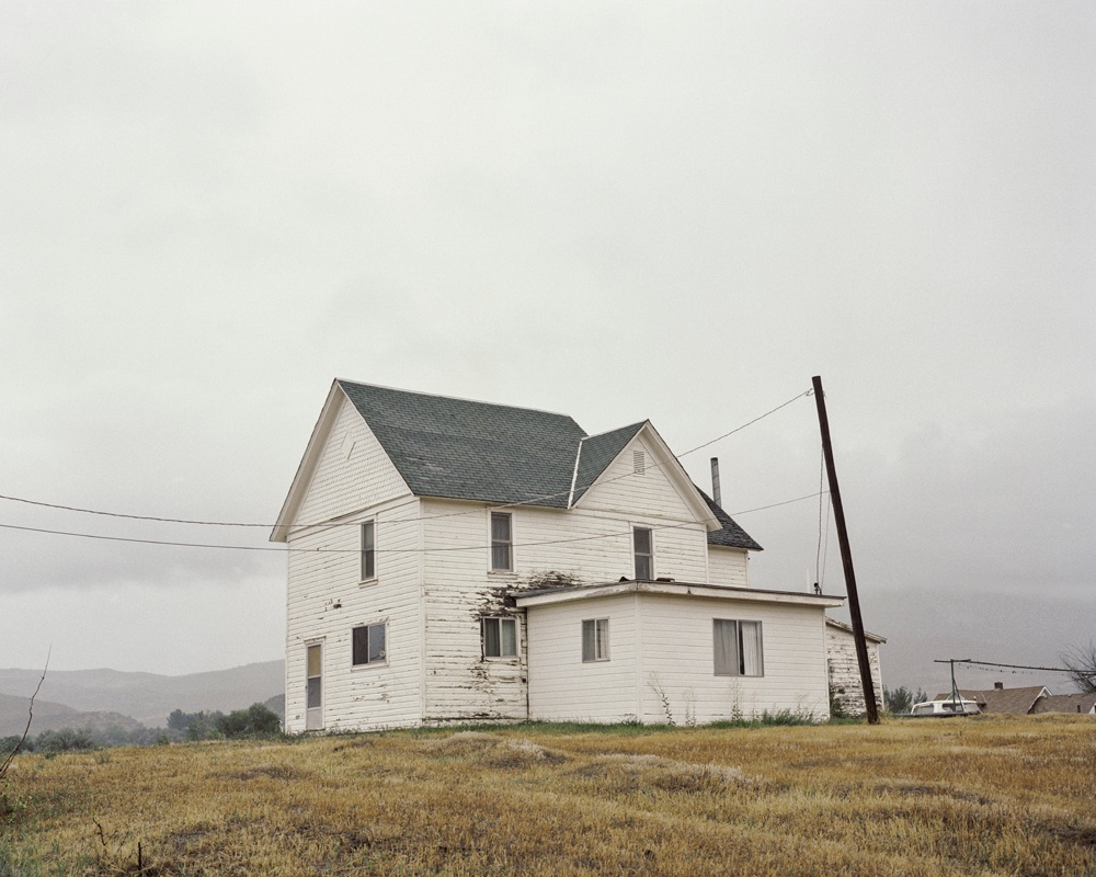 Philipp Meuser ParadoxCounty