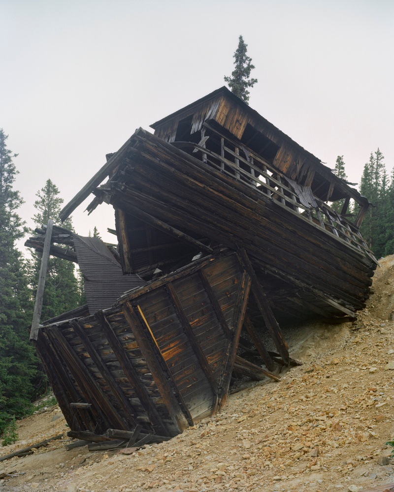 Philipp Meuser ParadoxCounty