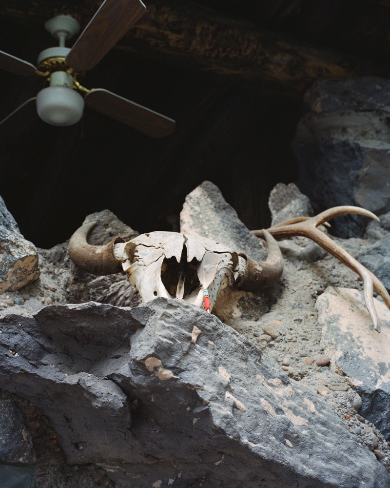 Philipp Meuser ParadoxCounty